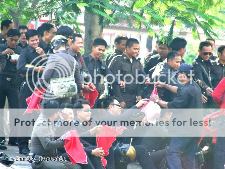 redpolice2.jpg
