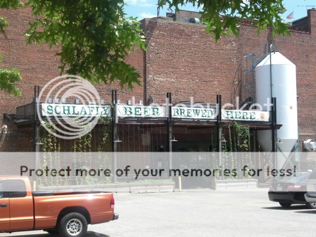 Sell your stuff at Schlafly's Porkshop